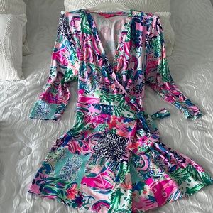 Light bright thin cotton Lilly Pulitzer dress size XL.